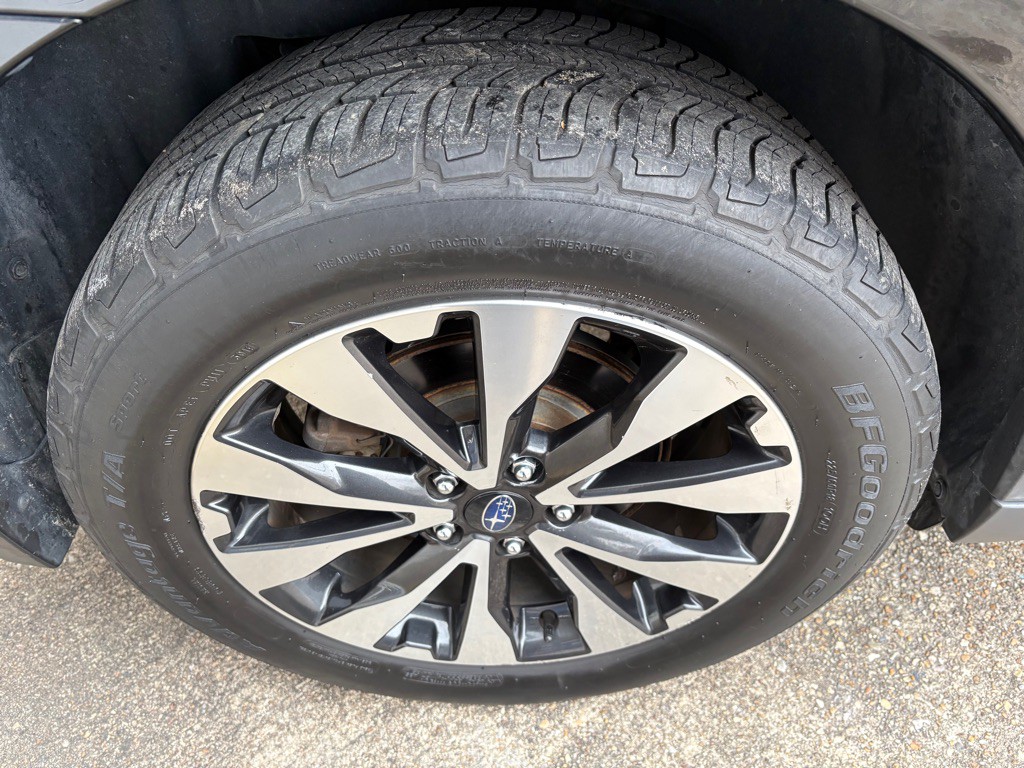 2017 Subaru Outback Image 32