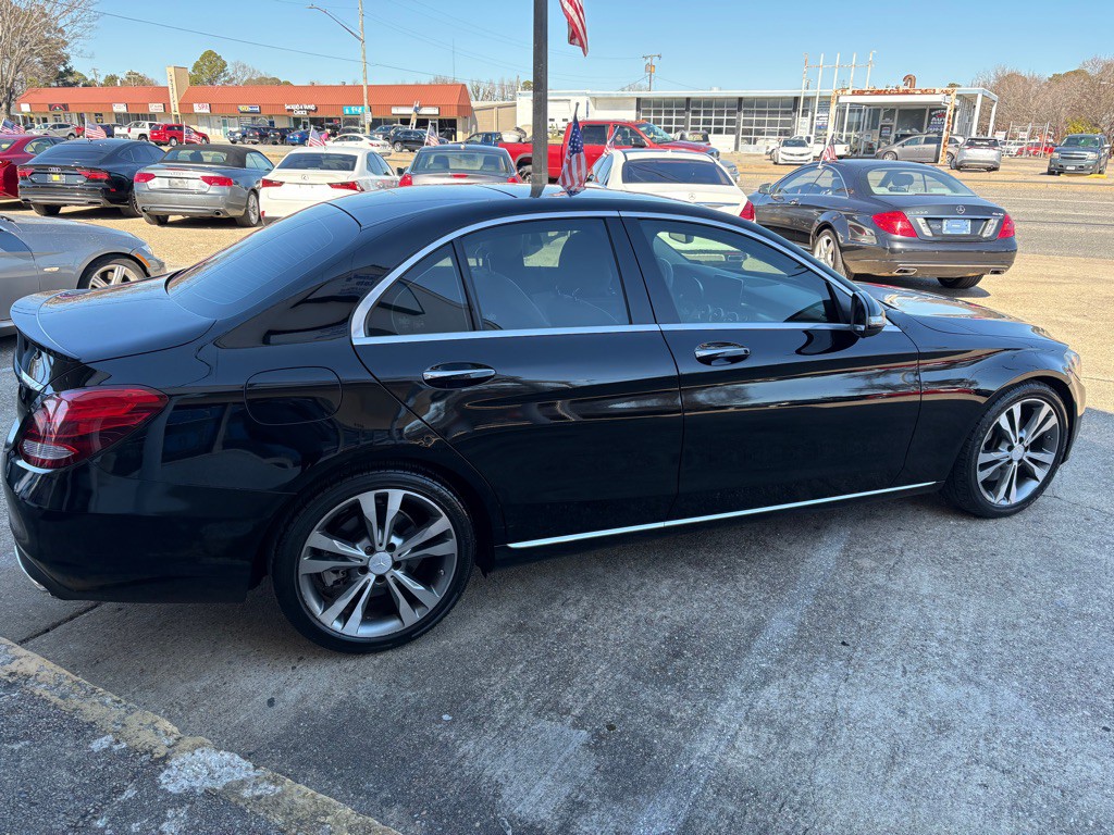 2015 Mercedes-Benz C-Class Image 7