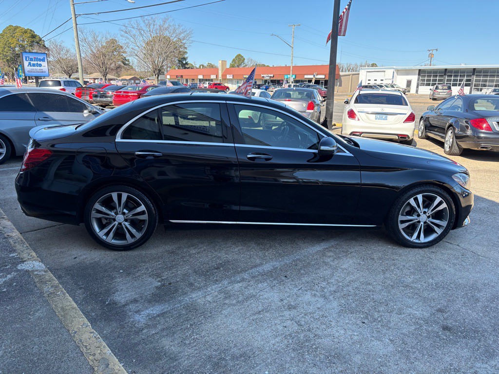 2015 Mercedes-Benz C-Class Image 8
