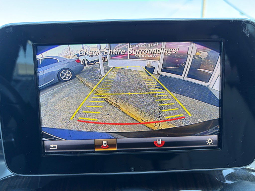 2015 Mercedes-Benz C-Class Image 15