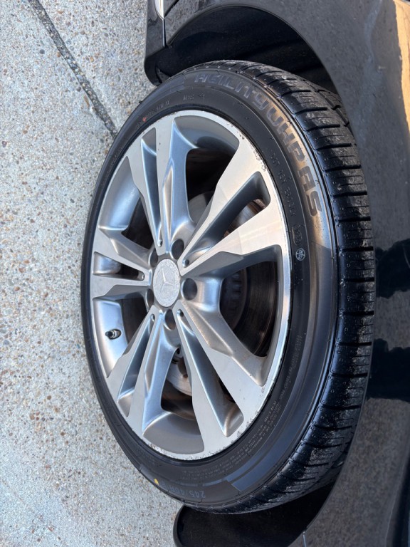 2015 Mercedes-Benz C-Class Image 28