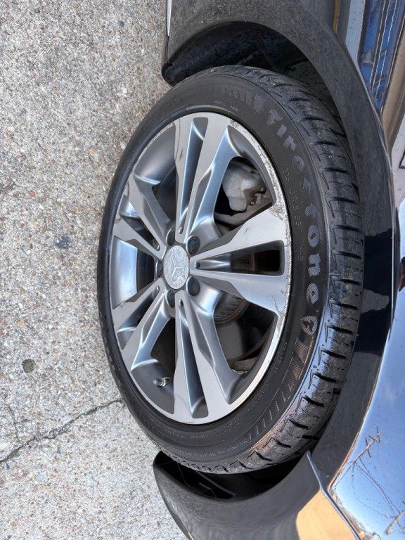 2015 Mercedes-Benz C-Class Image 30