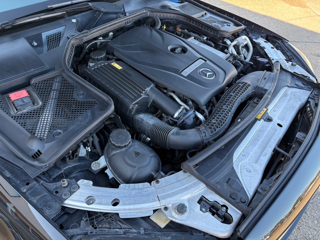 2015 Mercedes-Benz C-Class Image 32