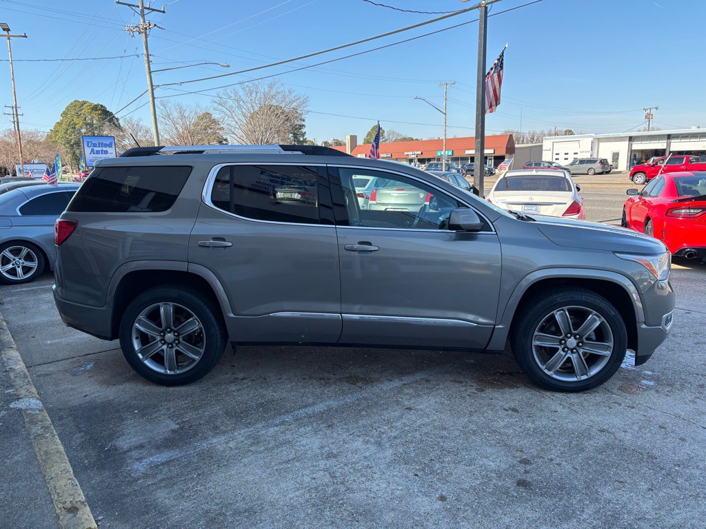 2019 GMC Acadia Image 8