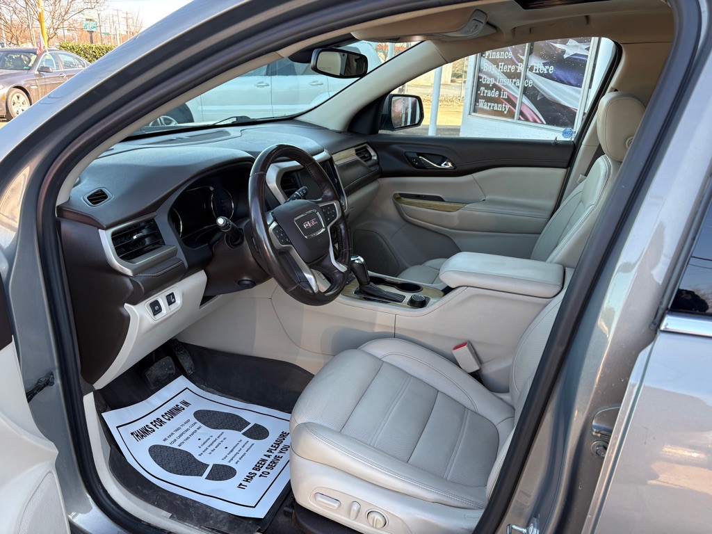 2019 GMC Acadia Image 10