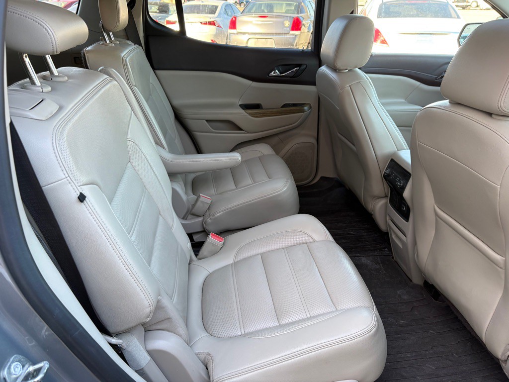 2019 GMC Acadia Image 15