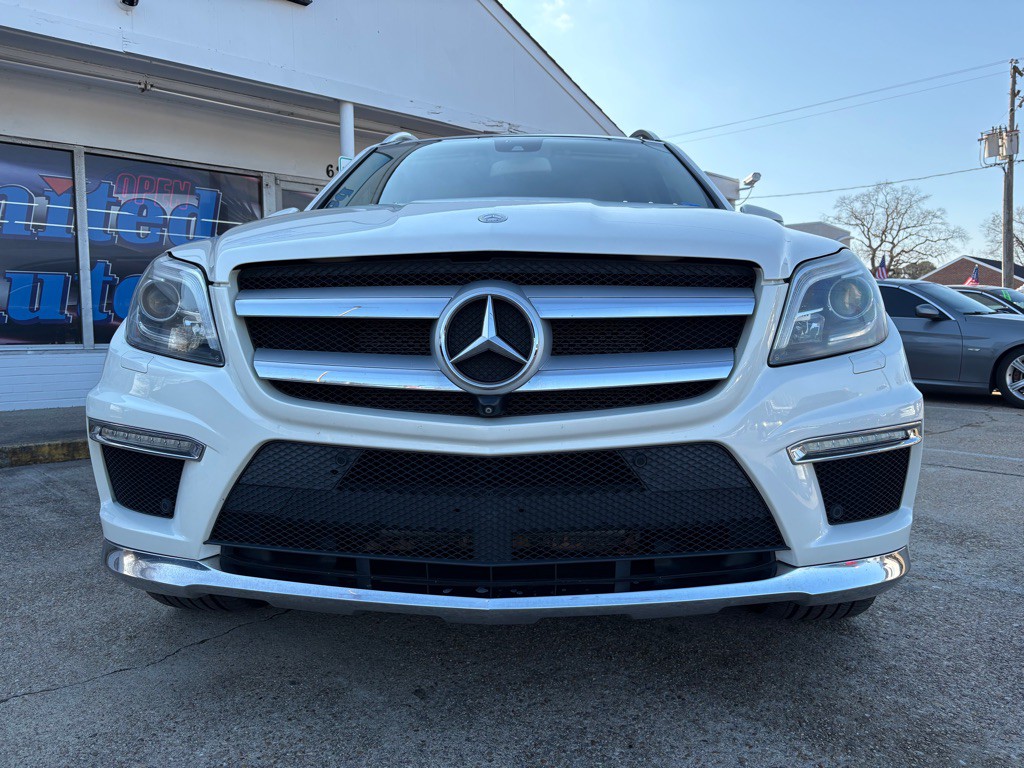 2015 Mercedes-Benz GL-Class Image 2