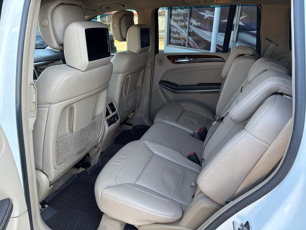 2015 Mercedes-Benz GL-Class Image 11