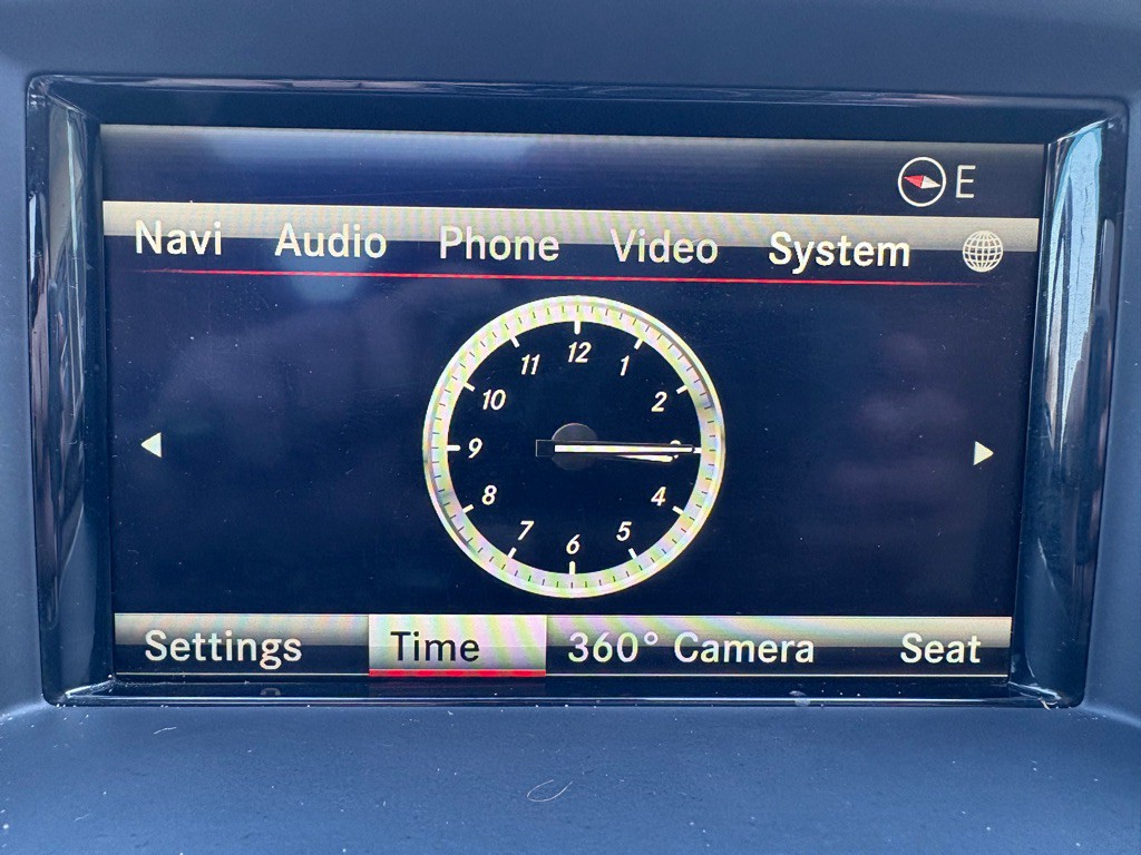 2015 Mercedes-Benz GL-Class Image 25