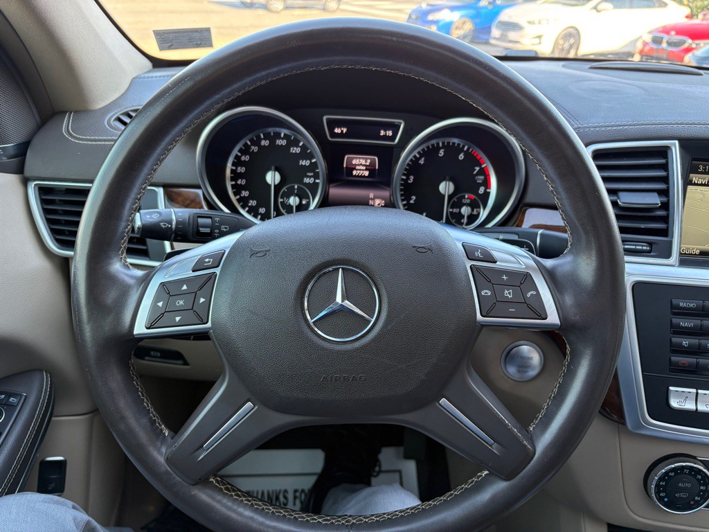 2015 Mercedes-Benz GL-Class Image 26