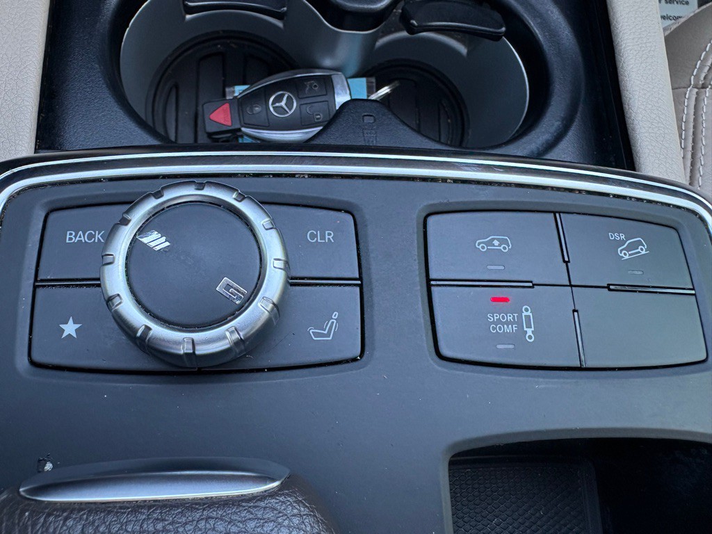 2015 Mercedes-Benz GL-Class Image 38