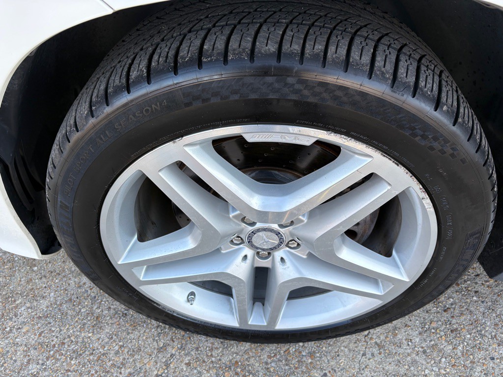 2015 Mercedes-Benz GL-Class Image 41