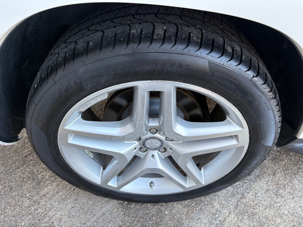 2015 Mercedes-Benz GL-Class Image 43