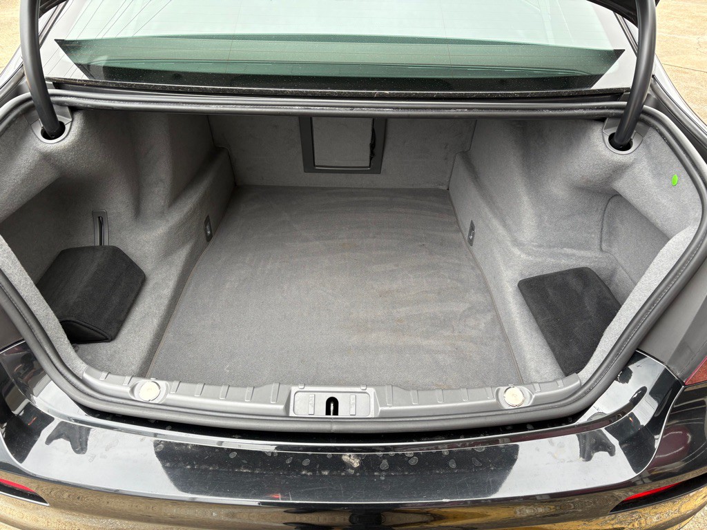 2013 BMW 7 Series Image 6