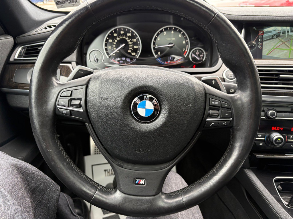 2013 BMW 7 Series Image 18