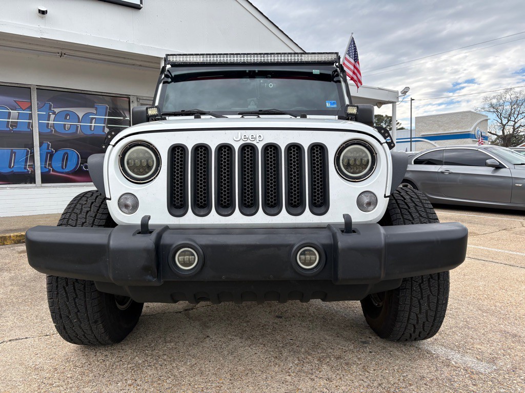 2014 Jeep Wrangler Unlimited Image 2