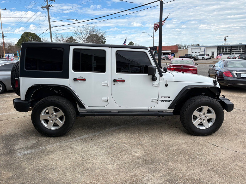 2014 Jeep Wrangler Unlimited Image 8