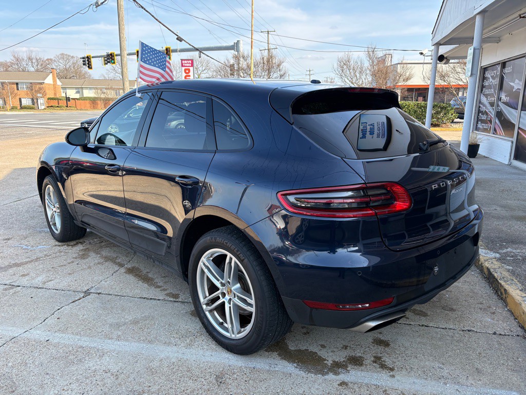 2017 Porsche Macan Image 4