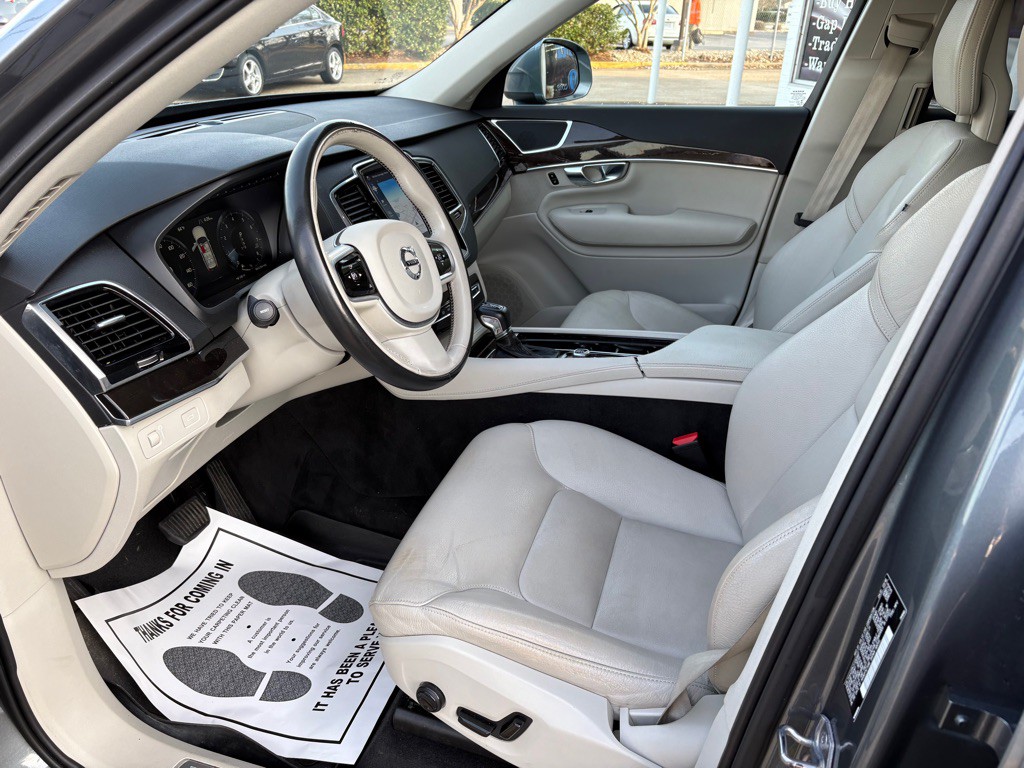 2018 Volvo XC90 Image 10
