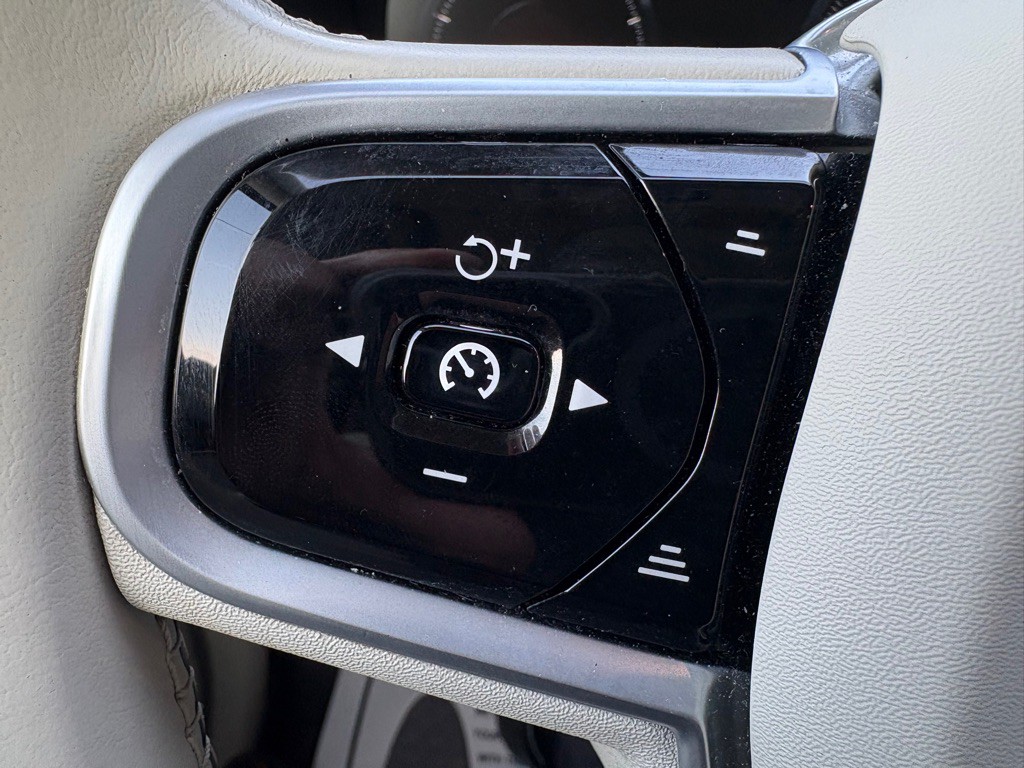 2018 Volvo XC90 Image 21