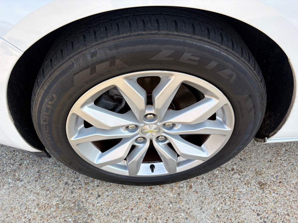 2017 Chevrolet Impala Image 26