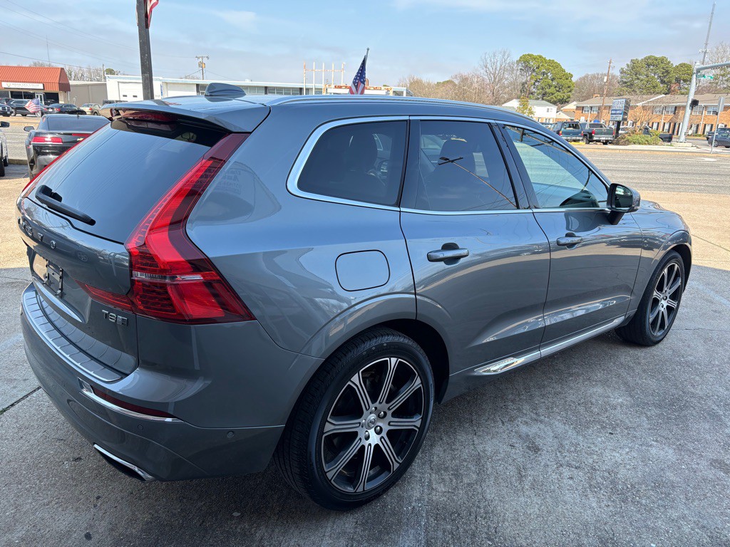 2018 Volvo XC60 Image 8