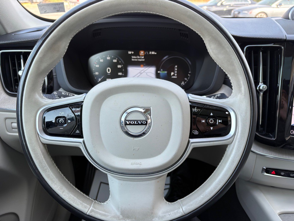 2018 Volvo XC60 Image 19