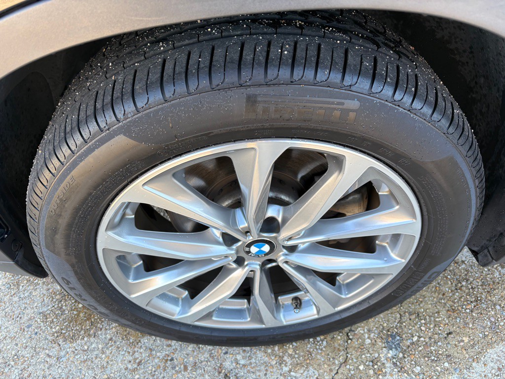 2018 BMW X3 Image 27