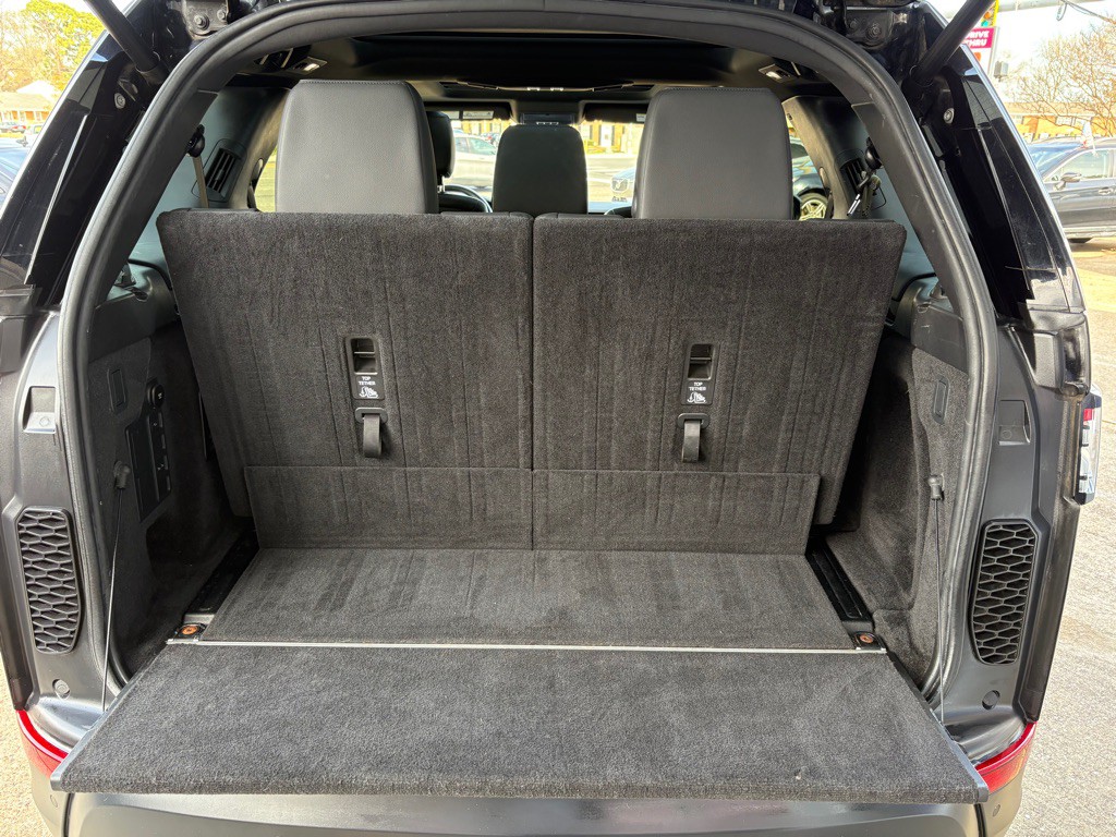 2019 Land Rover Discovery Image 6