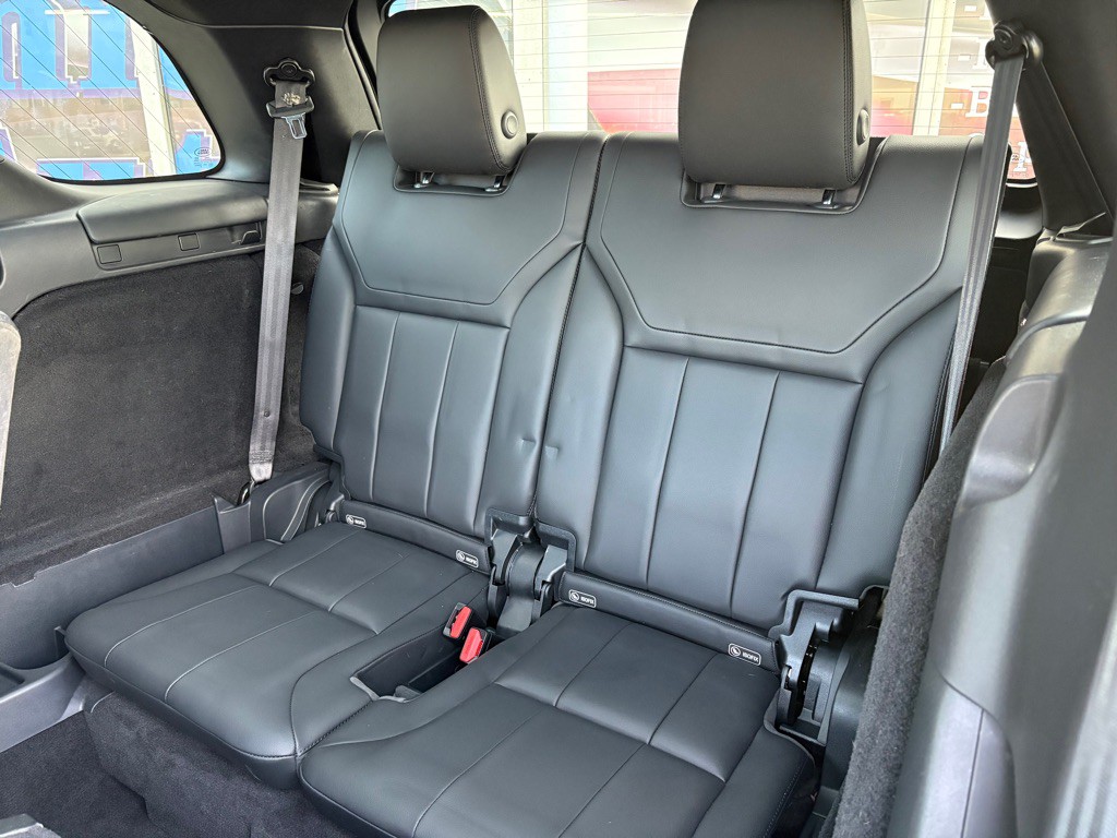 2019 Land Rover Discovery Image 13