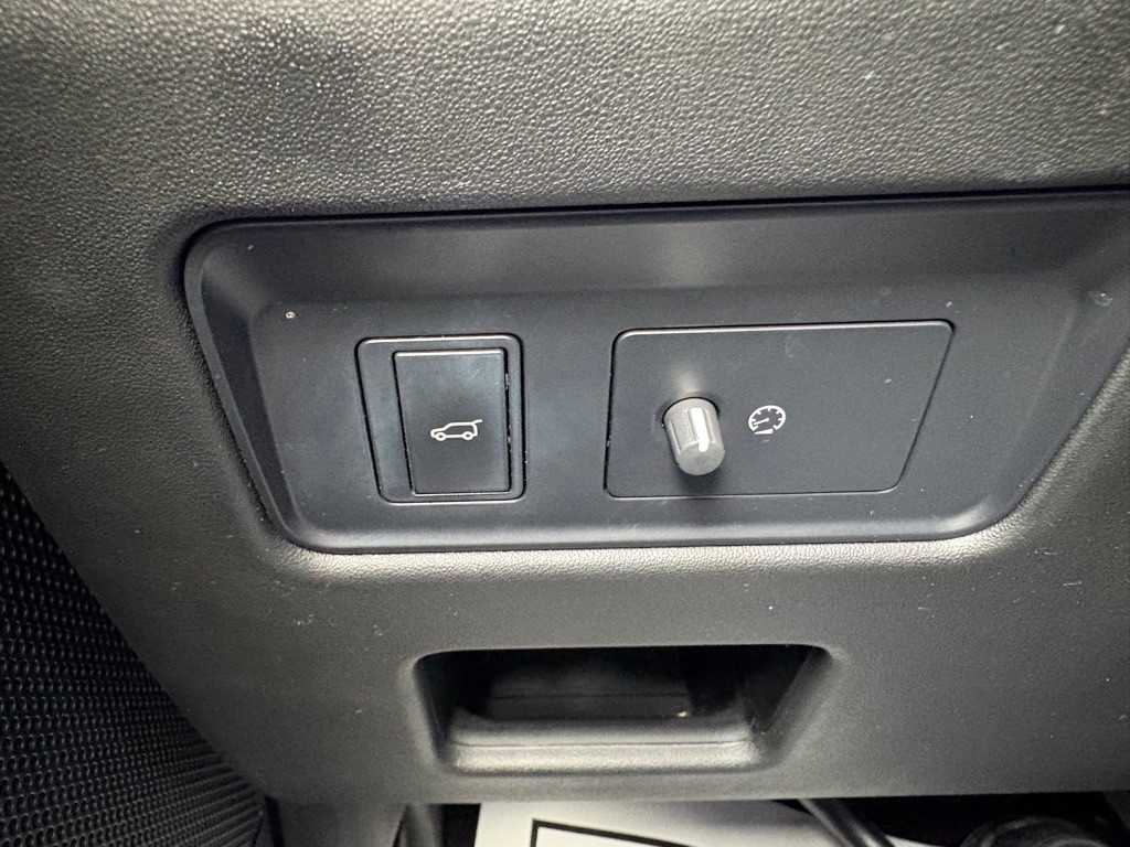 2019 Land Rover Discovery Image 23