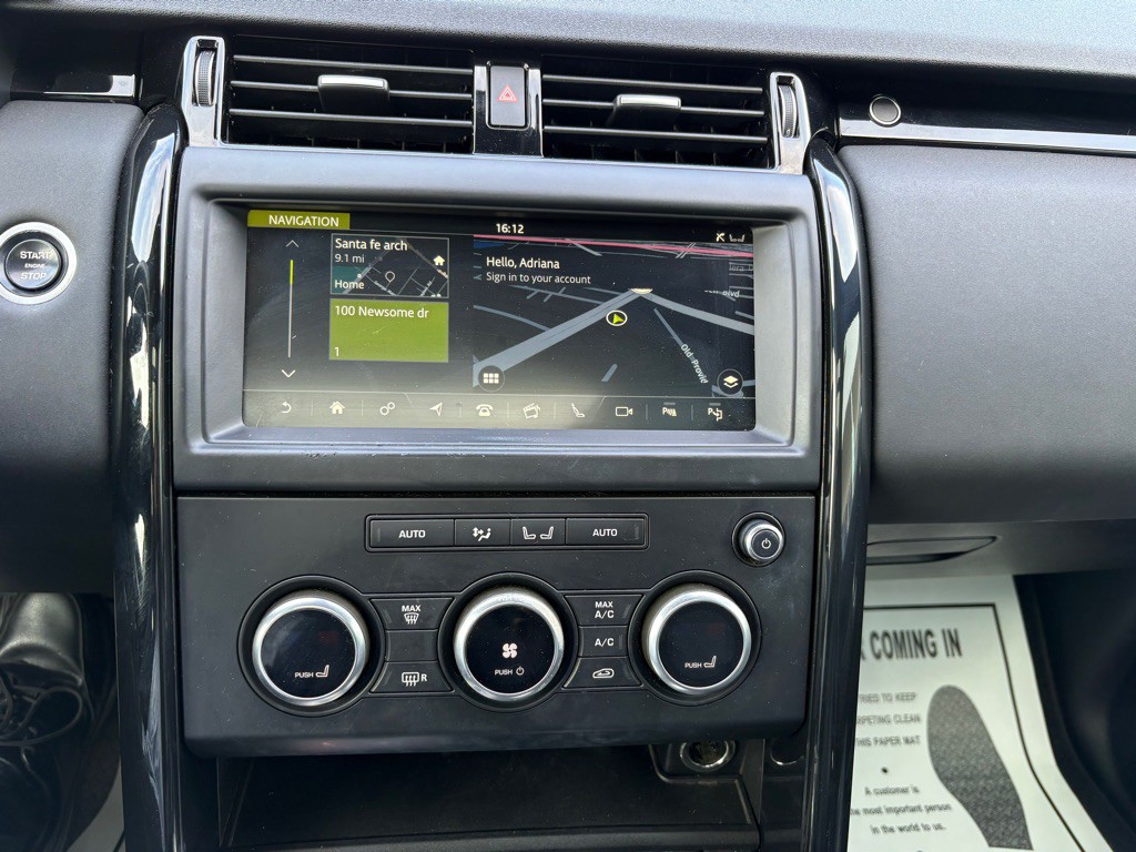 2019 Land Rover Discovery Image 25