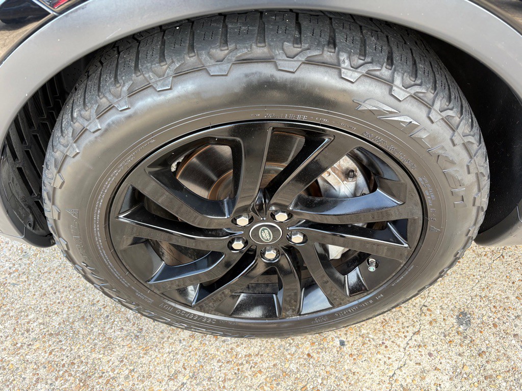 2019 Land Rover Discovery Image 31