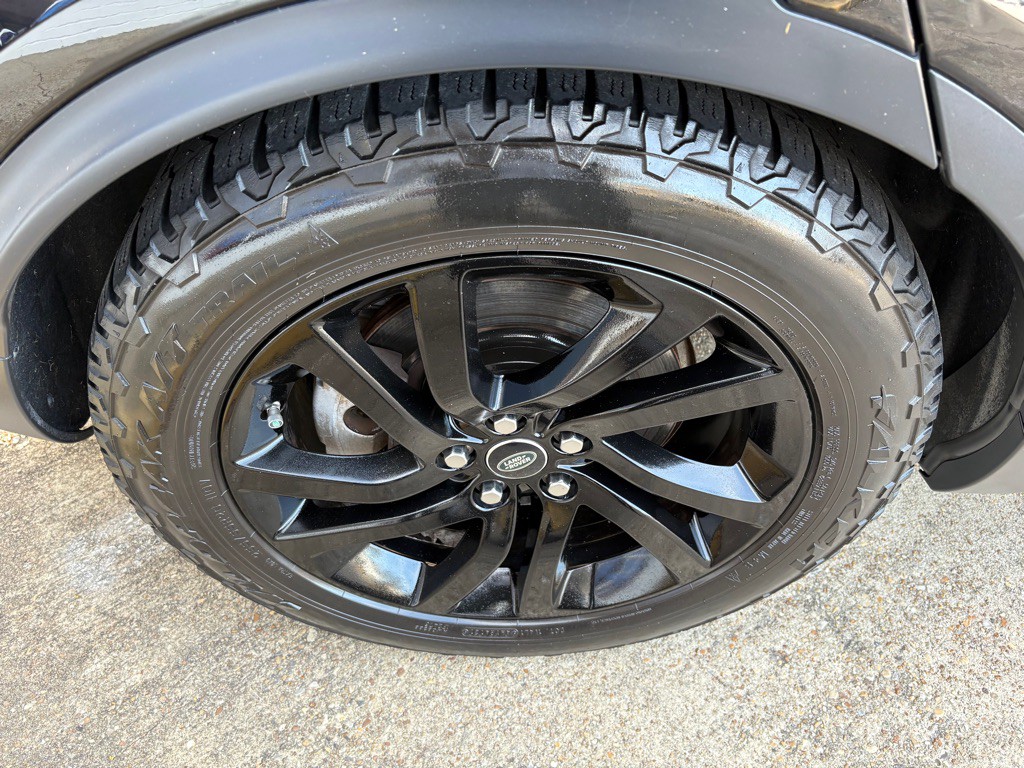 2019 Land Rover Discovery Image 33