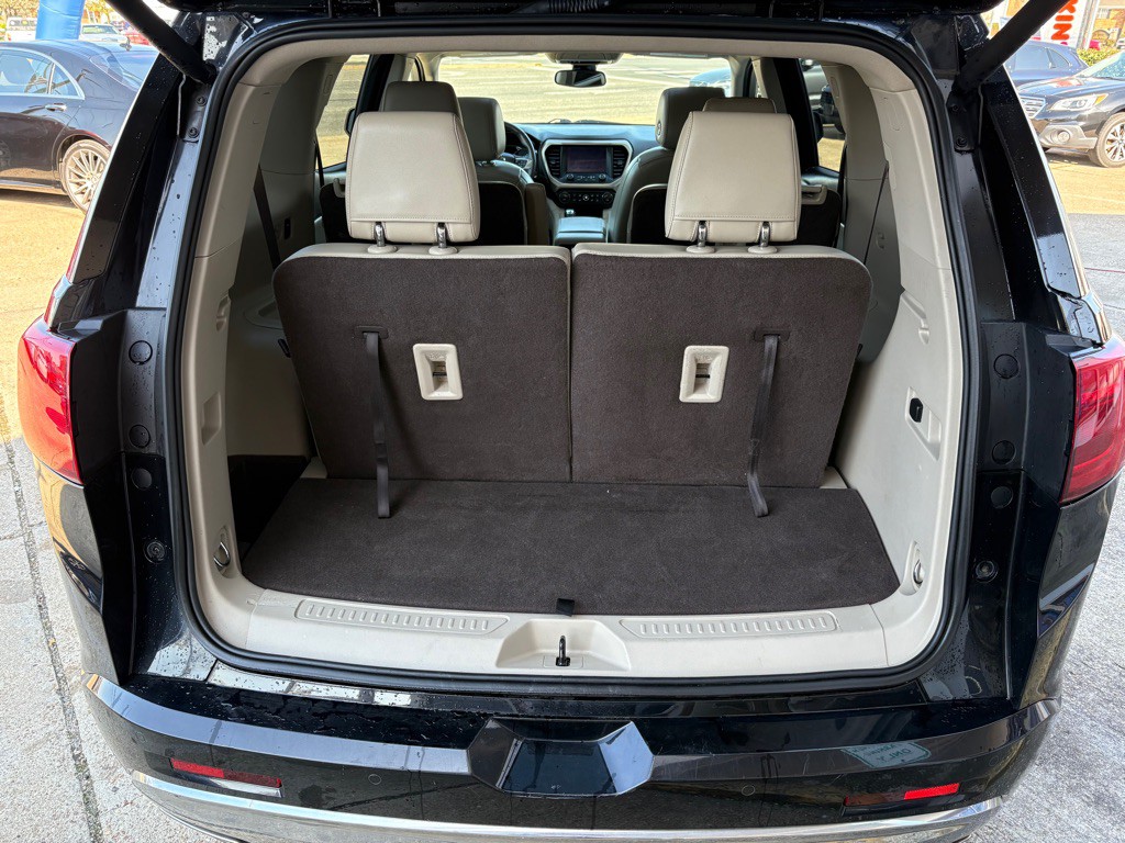2017 GMC Acadia Image 6