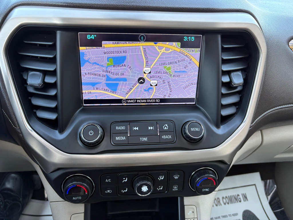 2017 GMC Acadia Image 24