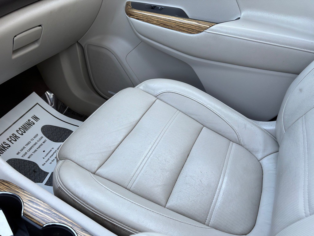 2017 GMC Acadia Image 28
