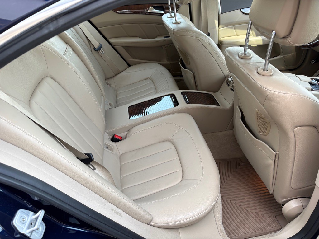 2013 Mercedes-Benz CLS-Class Image 13