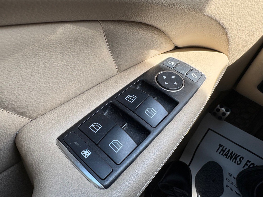 2013 Mercedes-Benz CLS-Class Image 23