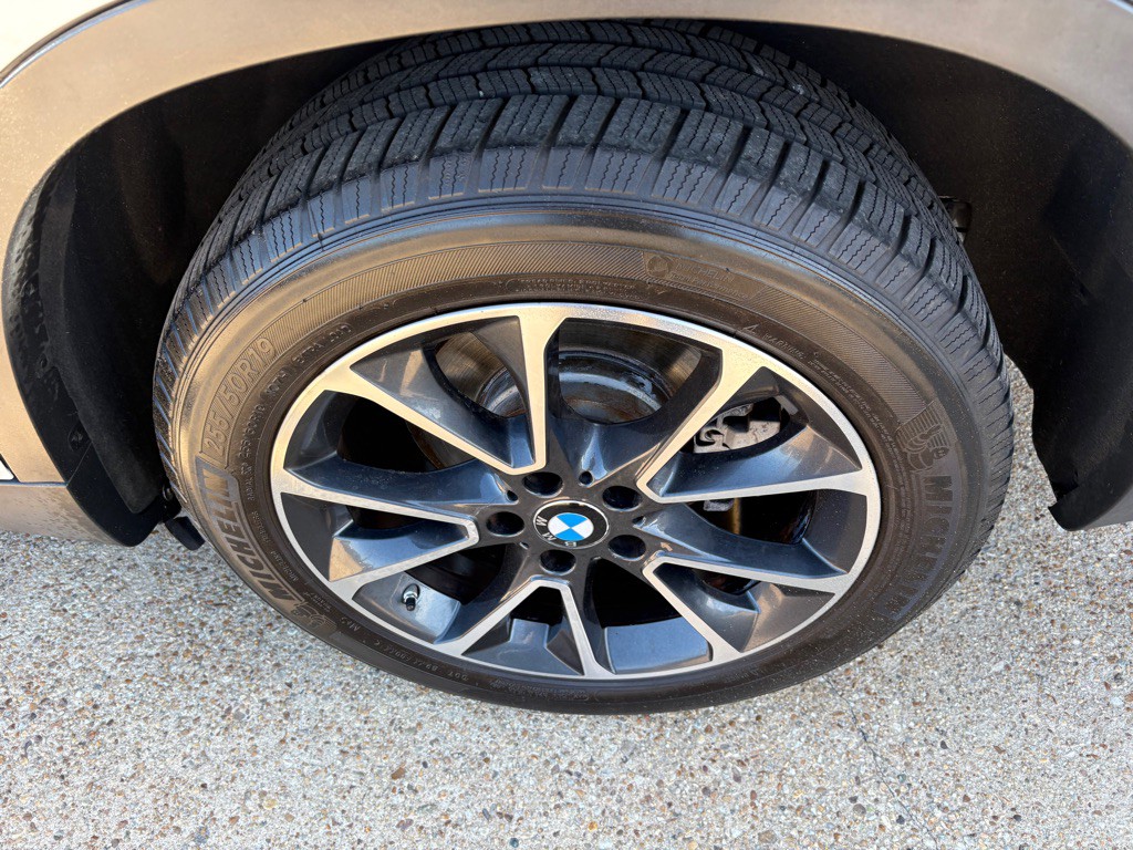 2017 BMW X5 Image 31