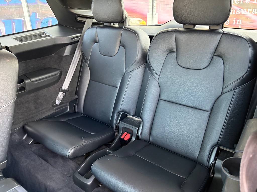 2018 Volvo XC90 Image 12