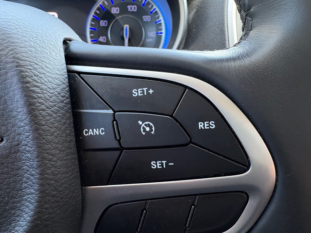 2018 Chrysler 300 Image 19