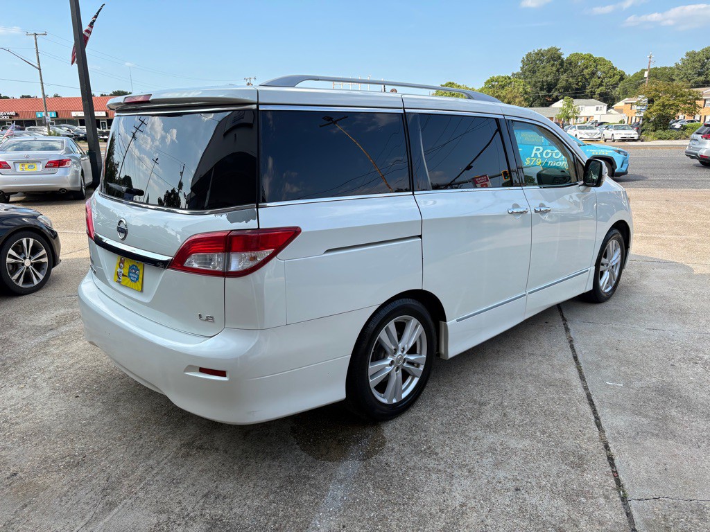2012 Nissan Quest Image 7