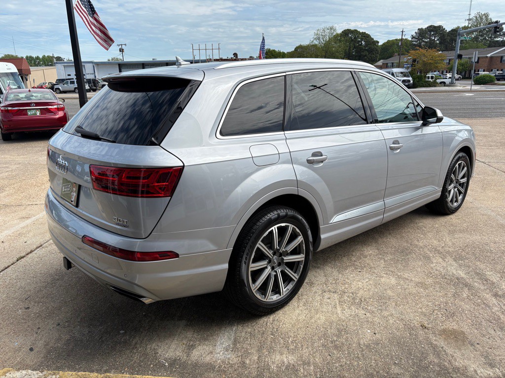 2018 Audi Q7 Image 7