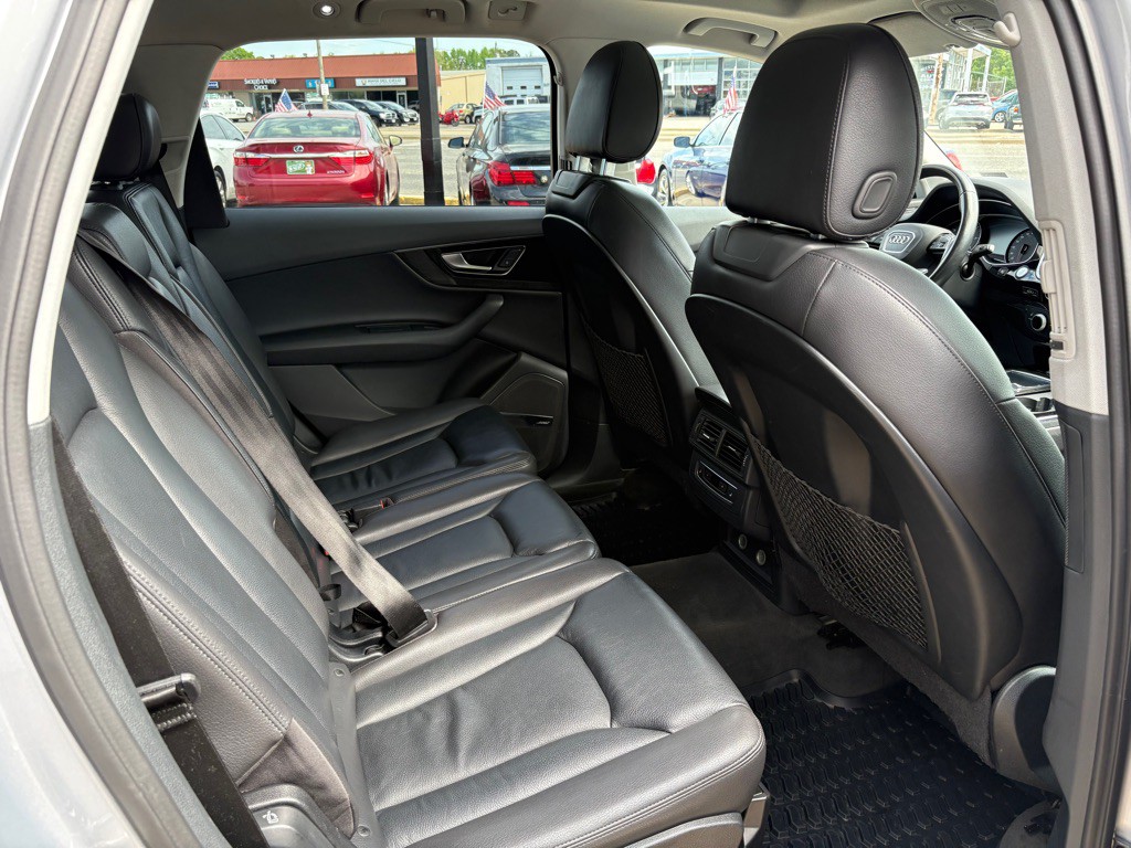 2018 Audi Q7 Image 14