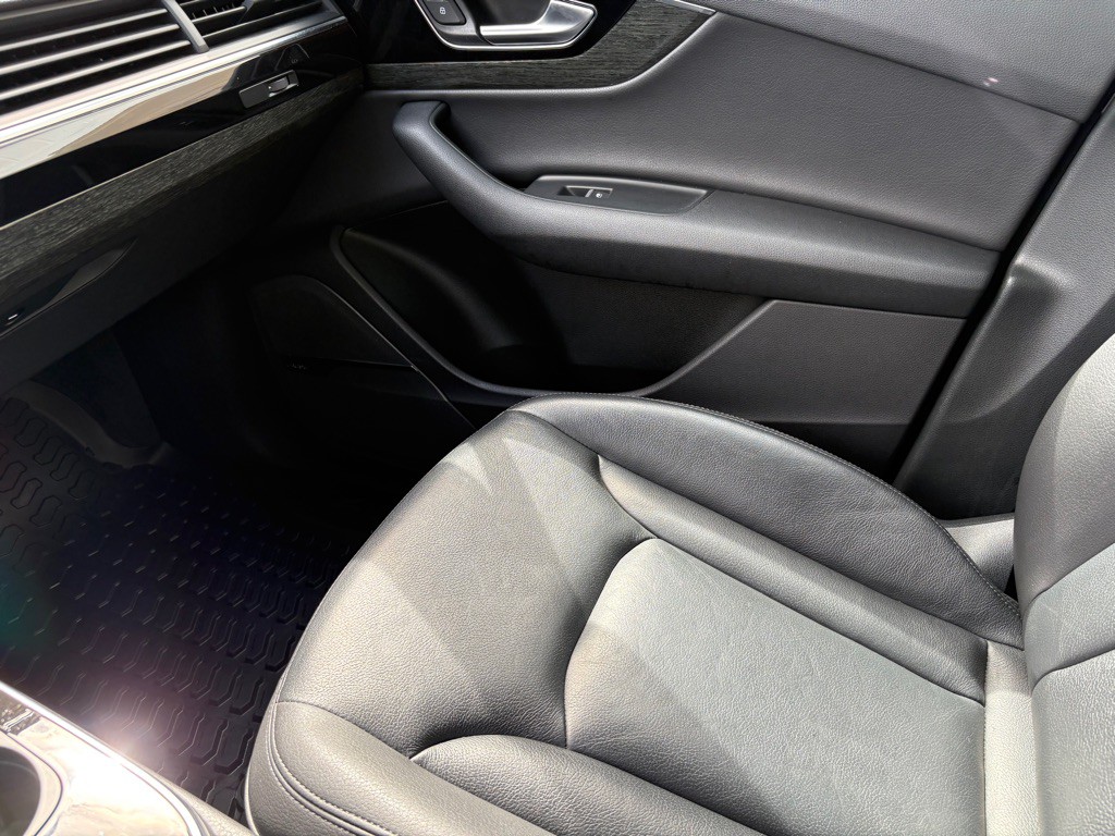 2018 Audi Q7 Image 28