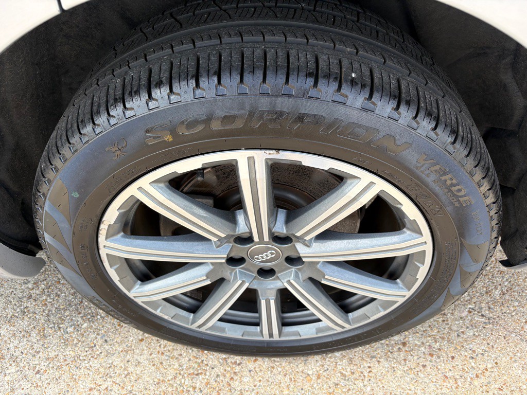 2018 Audi Q7 Image 31
