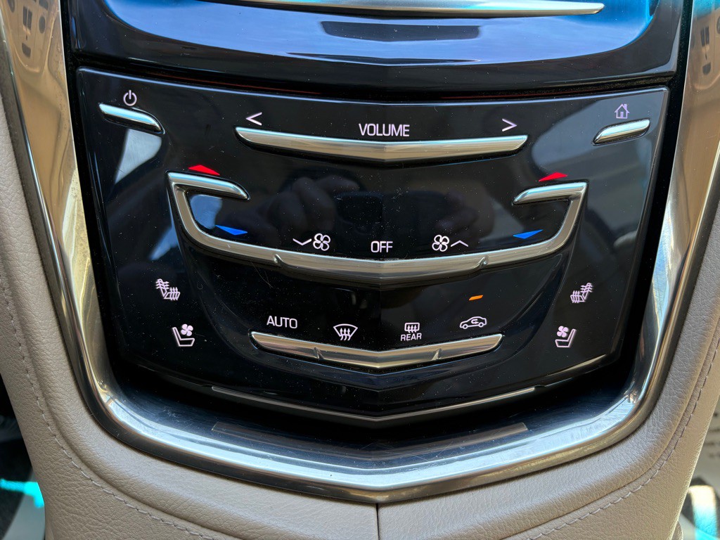 2016 Cadillac CTS Image 23
