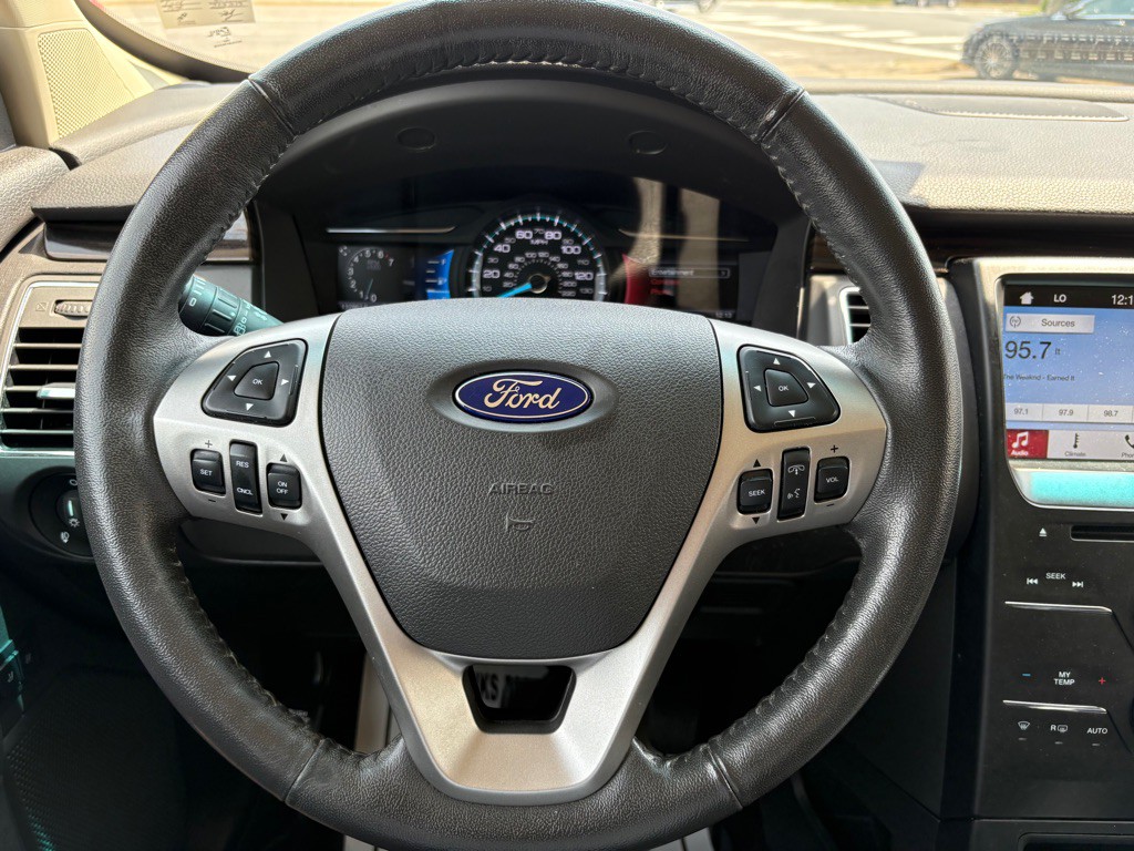 2018 Ford Flex Image 17