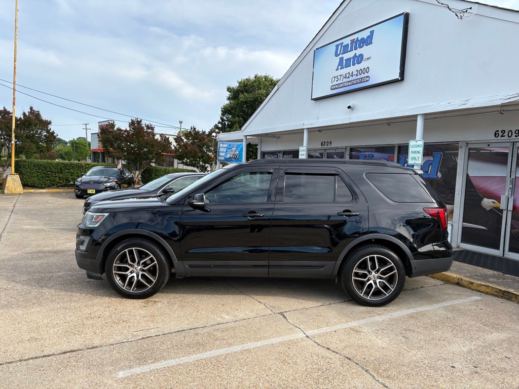 2017 Ford Explorer Image 2